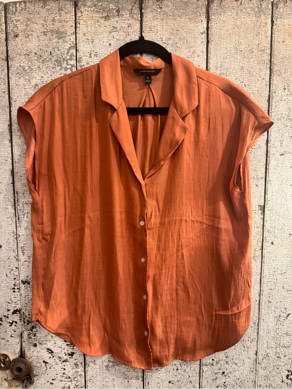 Banana Republic Women’s Medium Burnt Orange Button Front Blouse